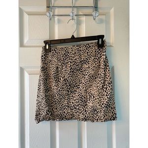 Brandy Melville Cheetah print skirt